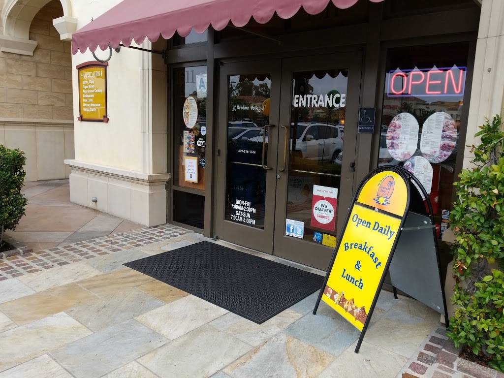 The Broken Yolk Cafe | restaurant | 884 Eastlake Pkwy, Chula Vista, CA 91914, USA | 6192161144 OR +1 619-216-1144