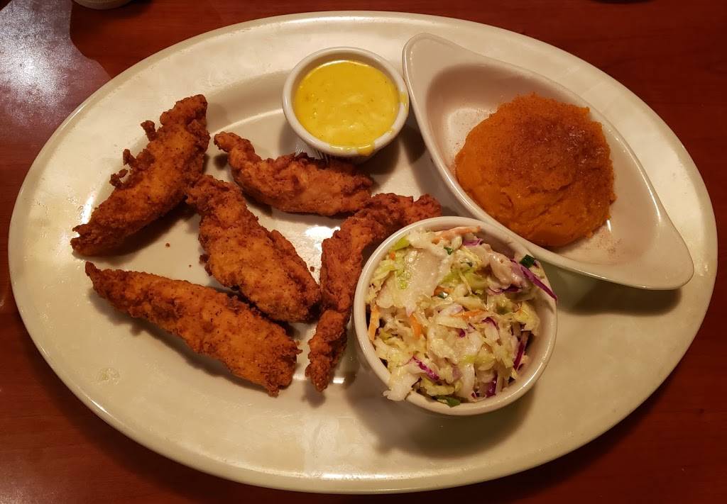 OCharley’s Restaurant & Bar | restaurant | 2340 Shallowford Village Dr, Chattanooga, TN 37421, USA | 4238923343 OR +1 423-892-3343