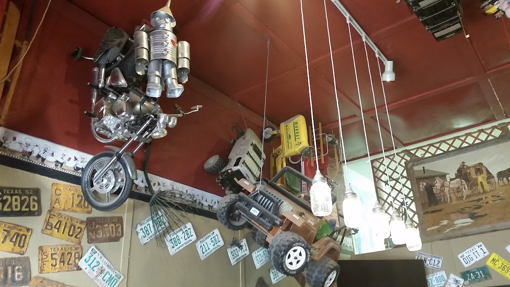 Pizza Mark | restaurant | 330 Fisher St, Moran, TX 76464, USA | 3259453663 OR +1 325-945-3663