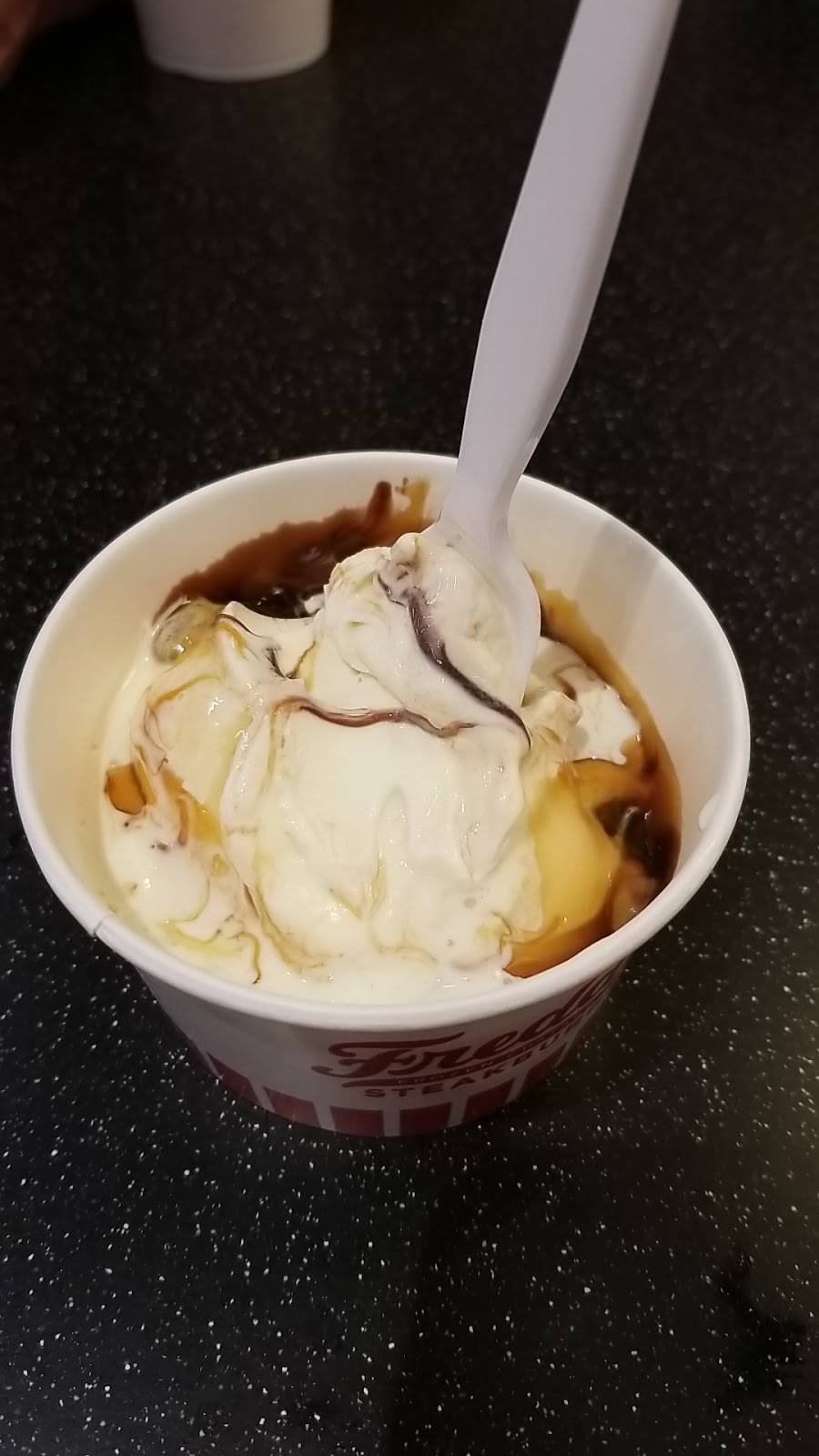 Freddys Frozen Custard & Steakburgers | restaurant | 4520 Marketplace Blvd, Shawnee, OK 74804, USA | 4052751140 OR +1 405-275-1140