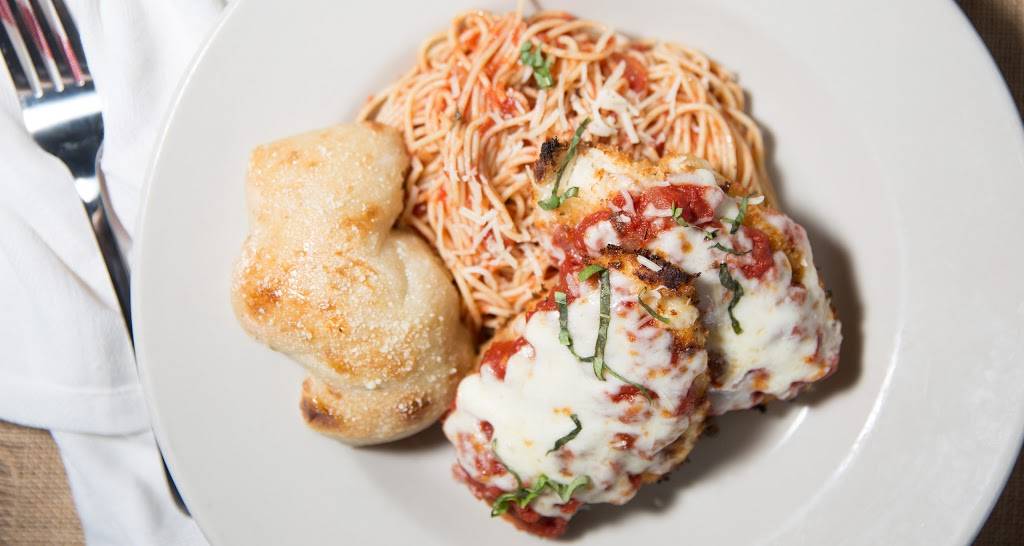 ToScanys Coal Oven Pizza | restaurant | 4960 S Gilbert Rd B10, Chandler, AZ 85249, USA | 4808020742 OR +1 480-802-0742