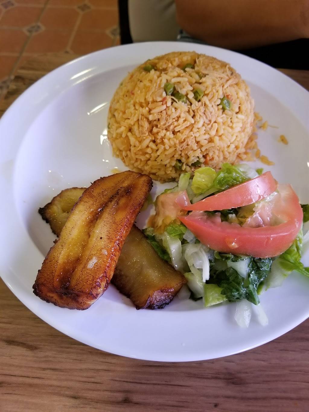 Fonda Latina Restaurant | restaurant | 6714 San Pedro Ave, San Antonio, TX 78216, USA | 2108242544 OR +1 210-824-2544