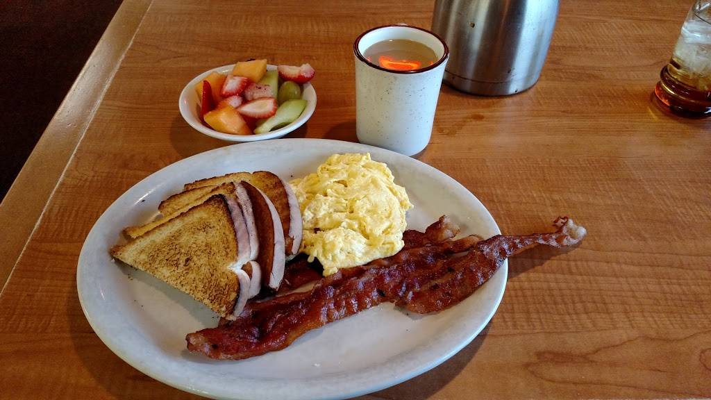 Kavas Pancake House | restaurant | 100 Muldoon Rd, Anchorage, AK 99504, USA | 9073325282 OR +1 907-332-5282