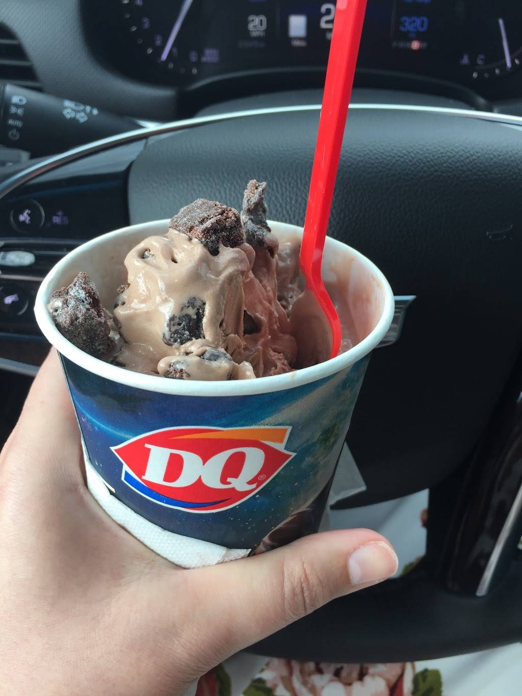 Dairy Queen Grill & Chill | restaurant | 272 Main St, Westbrook, ME 04092, USA | 2078542381 OR +1 207-854-2381