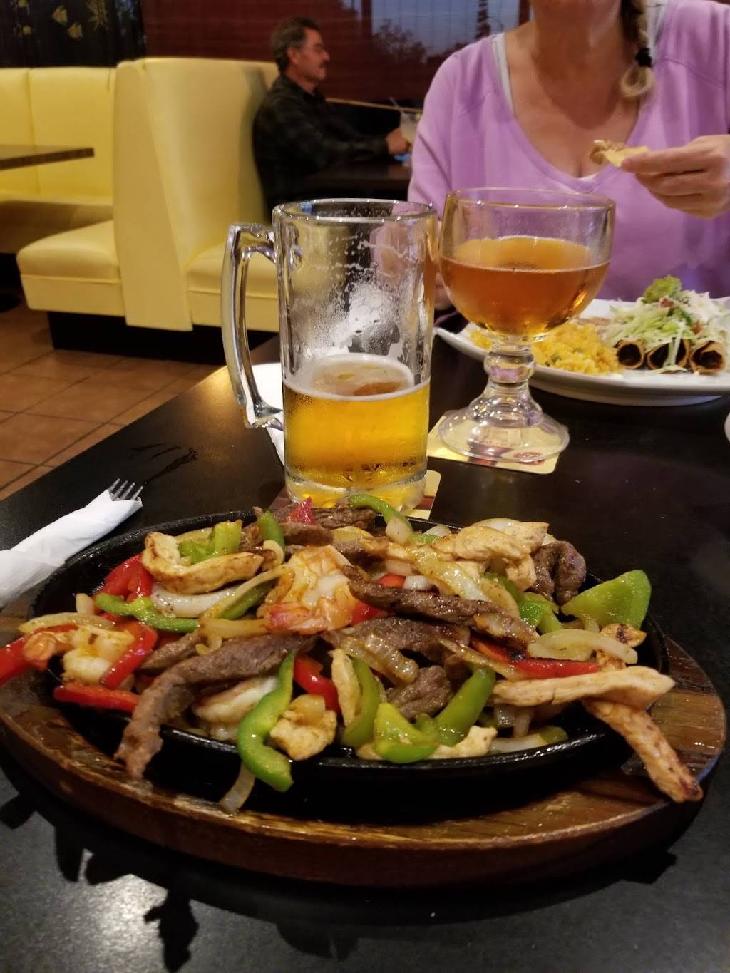 La Esmeralda Mexican and Seafood Restaurant | restaurant | 27600 Bouquet Canyon Rd #100, Santa Clarita, CA 91350, USA | 6614308131 OR +1 661-430-8131