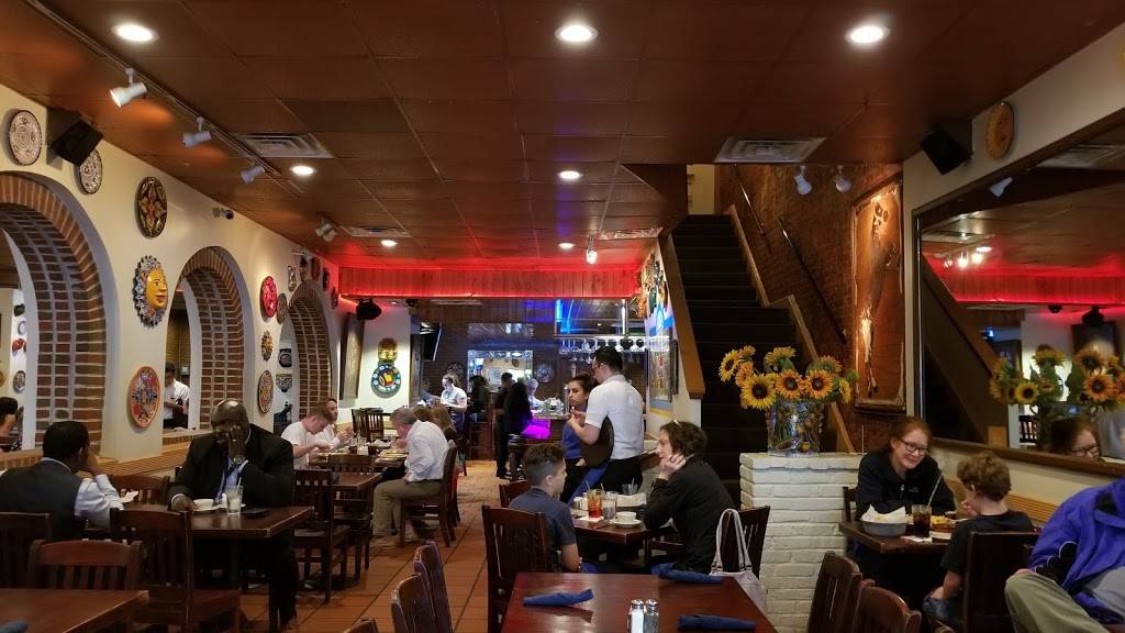 Guapos Restaurant Washington Dc | restaurant | 4515 Wisconsin Ave NW, Washington, DC 20016, USA | 2026863588 OR +1 202-686-3588