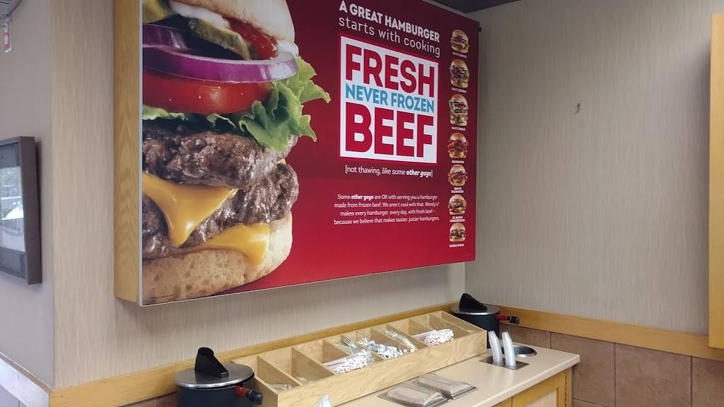 Wendys | restaurant | 411 Wilson Ave, Tullahoma, TN 37388, USA | 9315637951 OR +1 931-563-7951