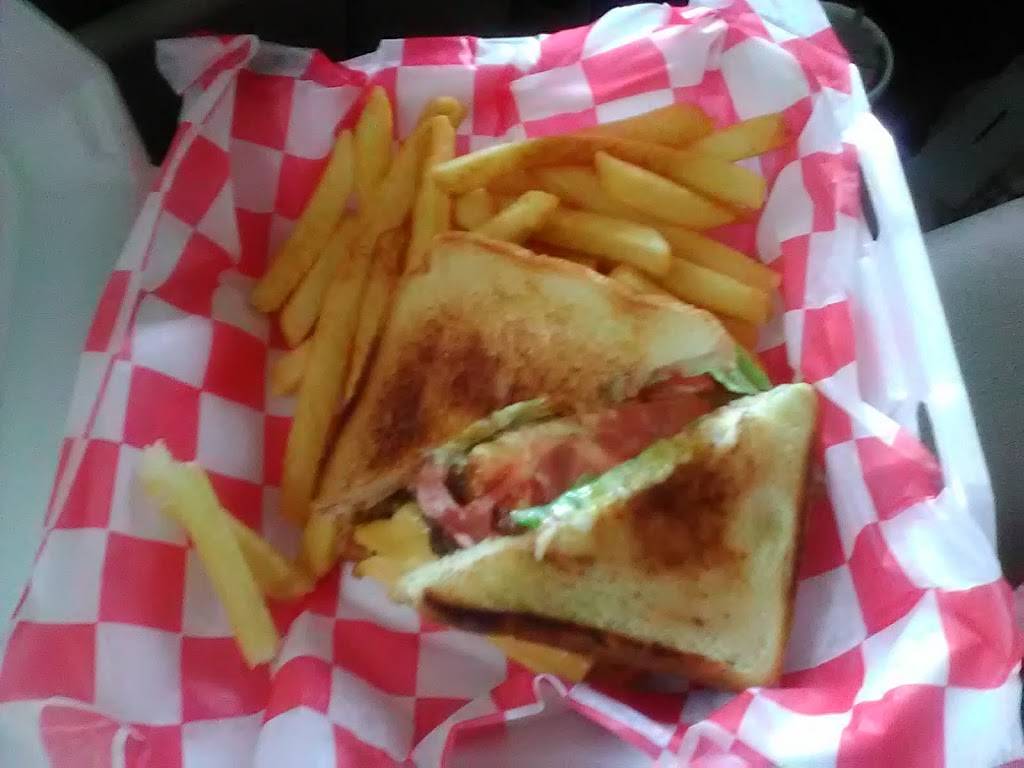 Charlie and Pearl Country Fried | restaurant | 1610 Jefferson St, Albany, GA 31701, USA | 2292552784 OR +1 229-255-2784