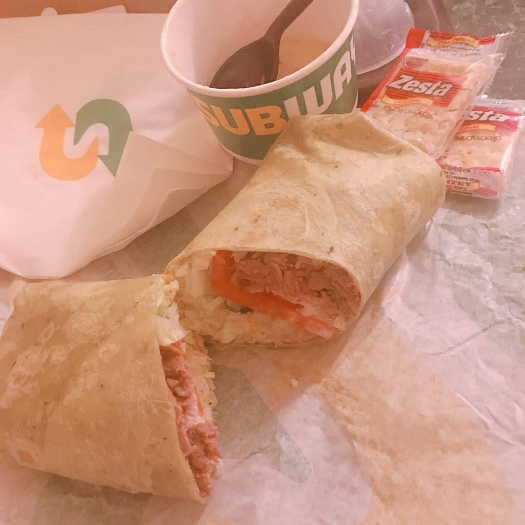 Subway | restaurant | 1300 W 49th St, Hialeah, FL 33012, USA | 3053624437 OR +1 305-362-4437