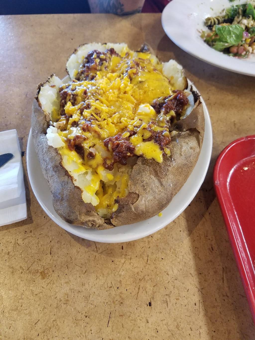 Jasons Deli | restaurant | 2702 E Fowler Ave Ste B, Tampa, FL 33612, USA | 8139030017 OR +1 813-903-0017