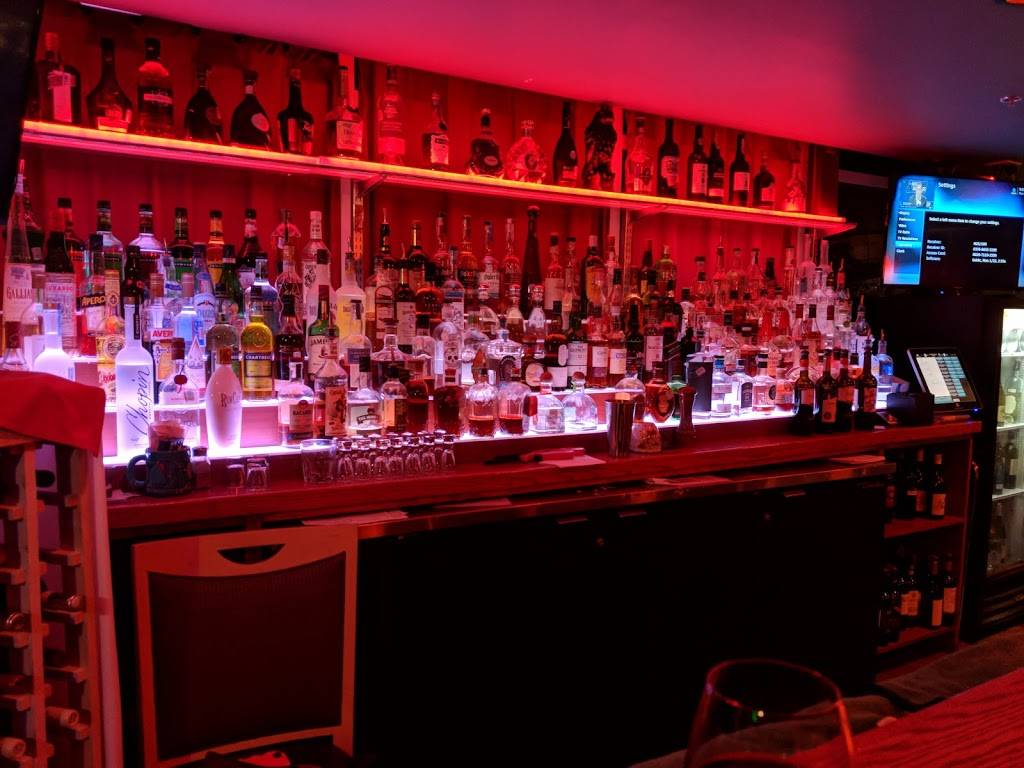 Ginos Vino Osteria | restaurant | 1239 E 51st St, Austin, TX 78723, USA | 5123518426 OR +1 512-351-8426