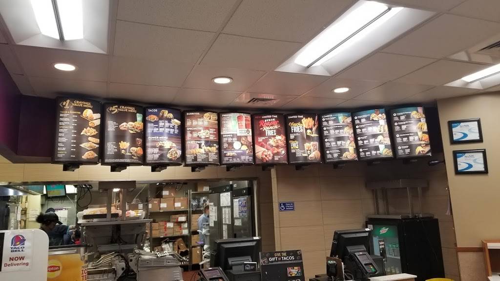 Taco Bell | restaurant | 421 N Cedar Bluff Rd, Knoxville, TN 37923, USA | 8656932094 OR +1 865-693-2094