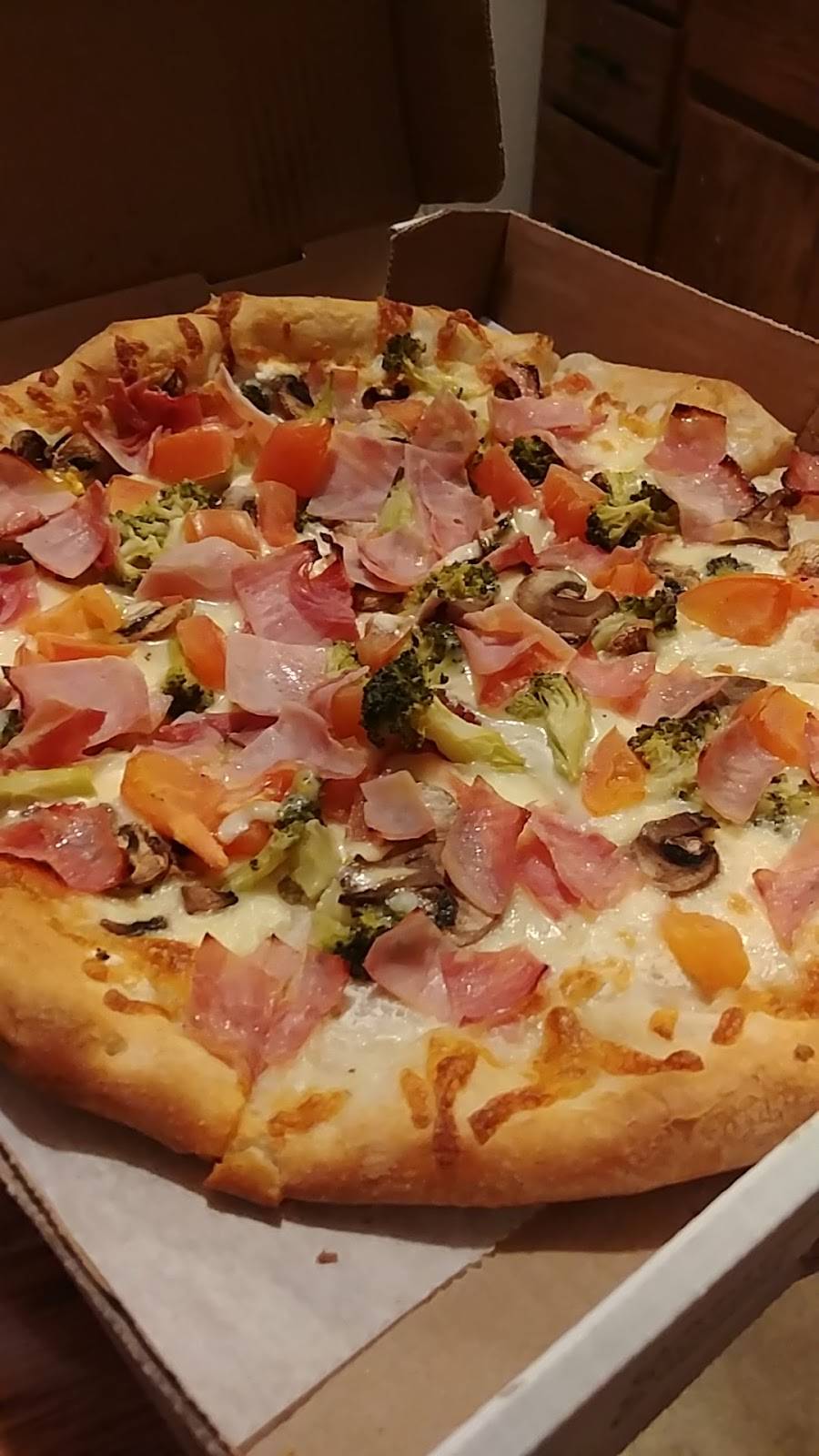 Sofias Pizzeria | meal takeaway | 115 Andrews St, Bristol, CT 06010, USA | 8605833400 OR +1 860-583-3400