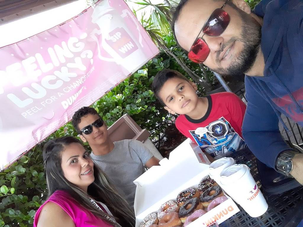 Dunkin | bakery | 2609 N Dixie Hwy Bay #5, Wilton Manors, FL 33305, USA | 9545614171 OR +1 954-561-4171