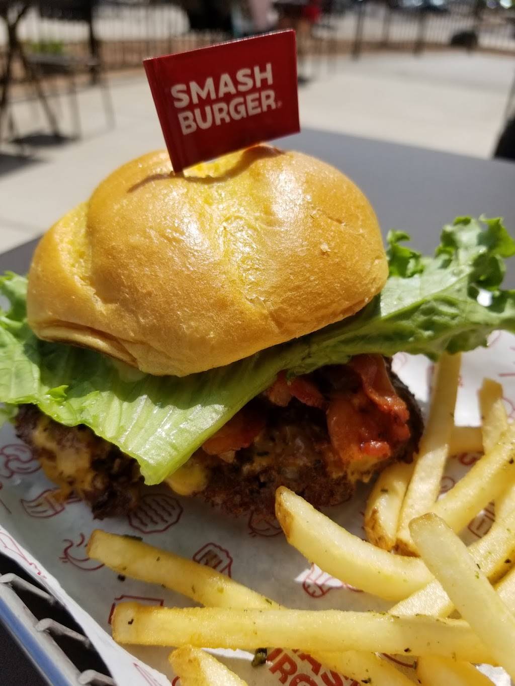 Smashburger | restaurant | 3225 Vicksburg Ln N Suite G, Bldg. B, Plymouth, MN 55447, USA | 7632521496 OR +1 763-252-1496