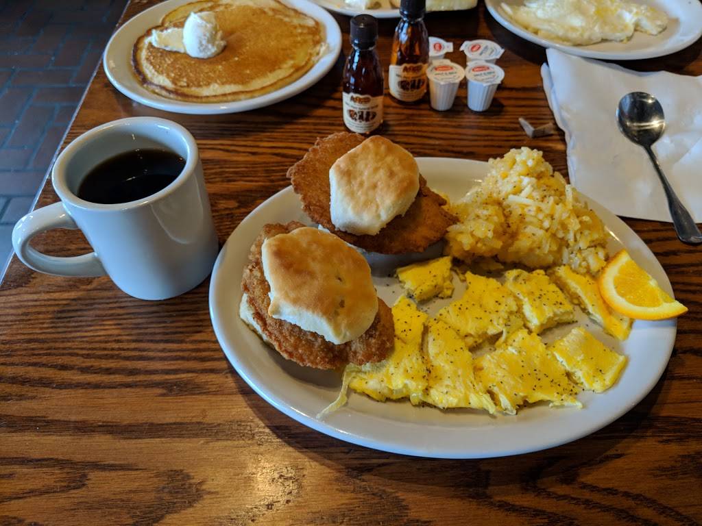 Cracker Barrel Old Country Store | restaurant | 1795 Andover St, Tewksbury, MA 01876, USA | 9788583717 OR +1 978-858-3717