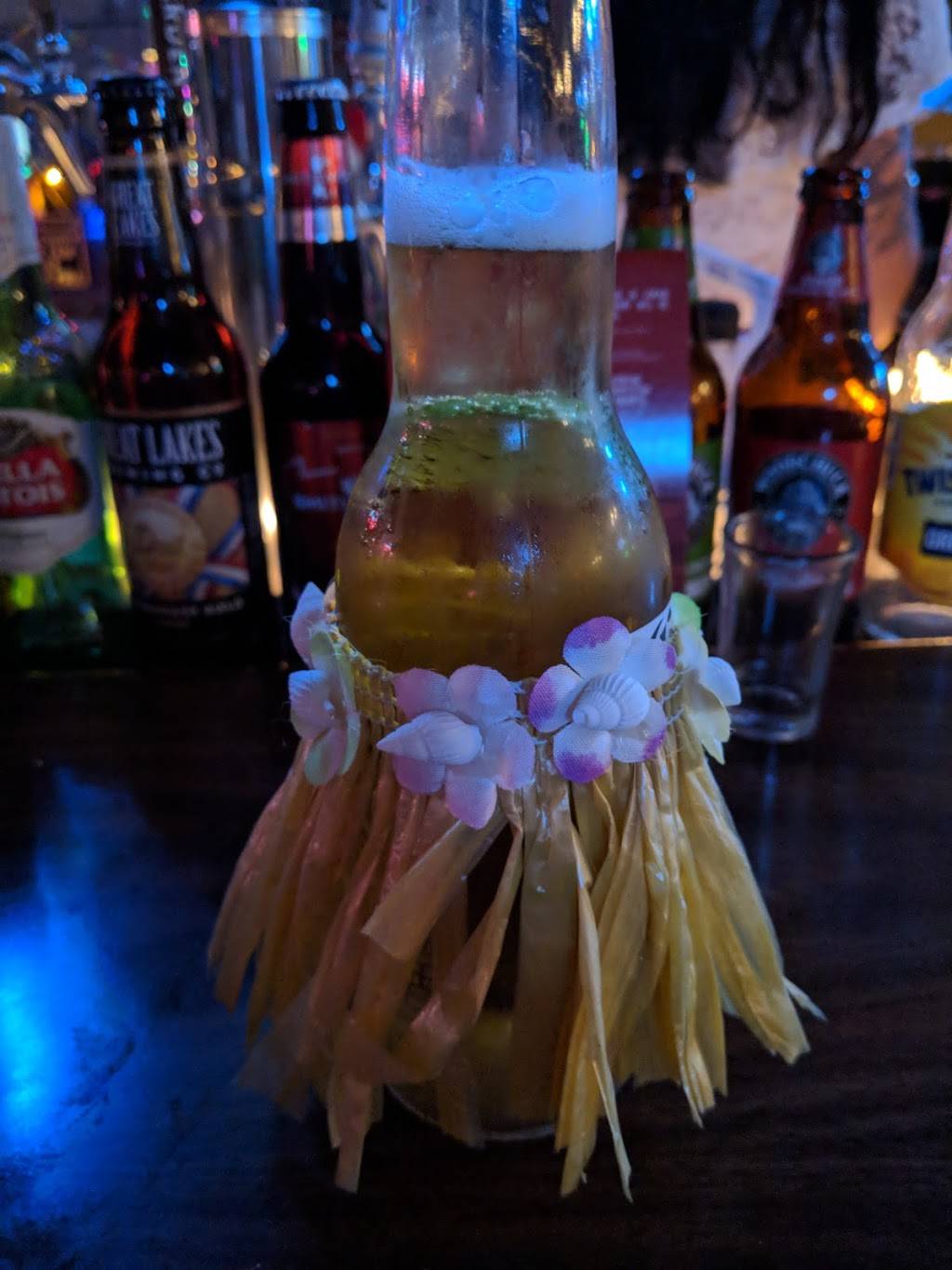 Red Iron Bar & Grill | restaurant | 137 W Herrick Ave, Wellington, OH 44090, USA | 4406473800 OR +1 440-647-3800