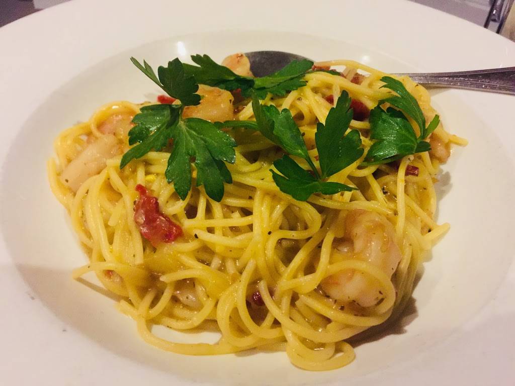 Strings Italian Cafe | restaurant | 4104 Manzanita Ave, Sacramento, CA 95841, USA | 9163481925 OR +1 916-348-1925