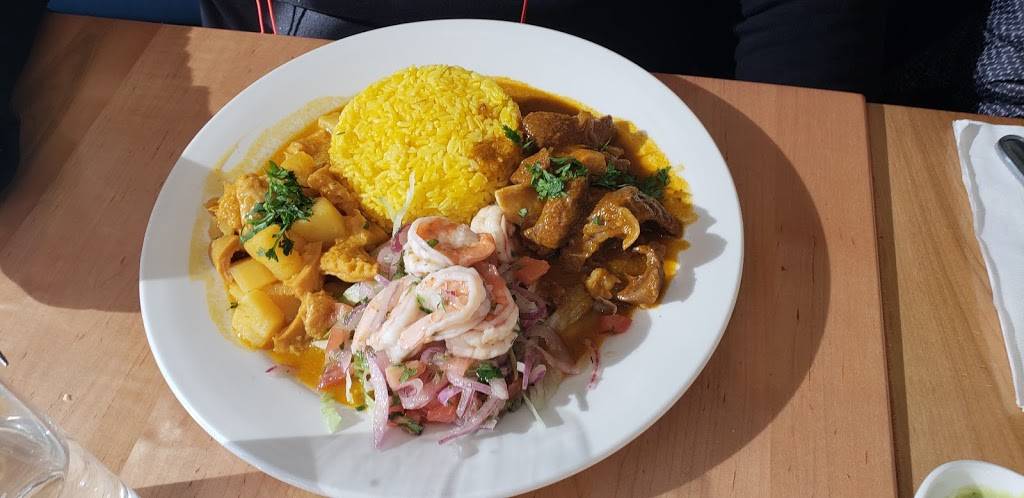 Rincón Melania | restaurant | 35-19 Queens Blvd, Long Island City, NY 11101, USA | 7183611905 OR +1 718-361-1905