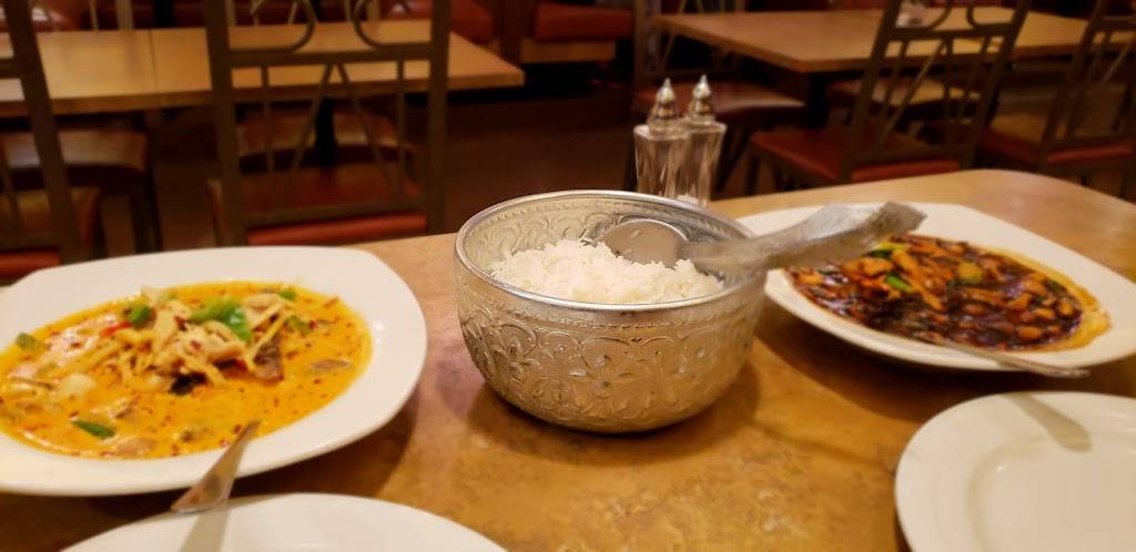 Sukhothai | restaurant | 25226 Greenfield Rd, Oak Park, MI 48237, USA | 2489689495 OR +1 248-968-9495