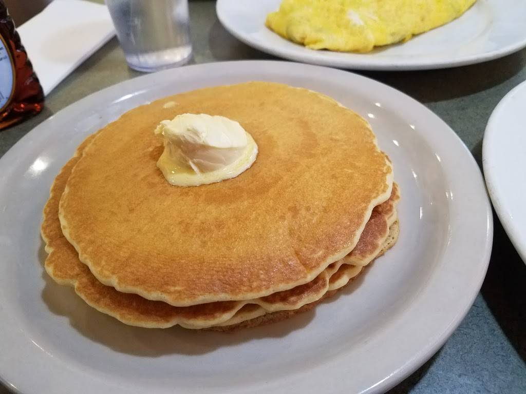 Sams Ferndale Grill | restaurant | 21468 Woodward Ave, Ferndale, MI 48220, USA | 2483991620 OR +1 248-399-1620