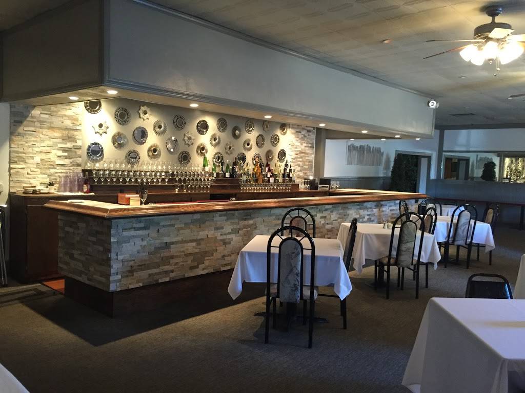 Williams Restaurant | restaurant | 184 Pearson Blvd, Gardner, MA 01440, USA | 9786327794 OR +1 978-632-7794