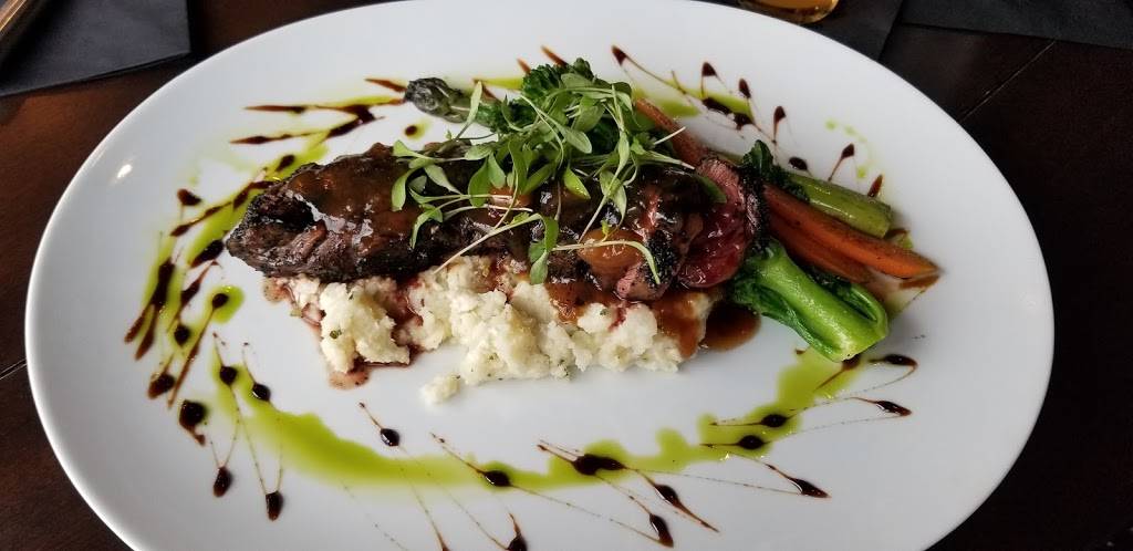 Draft Gastropub | restaurant | 664 W Ridgeview Dr, Appleton, WI 54911, USA | 9205851618 OR +1 920-585-1618