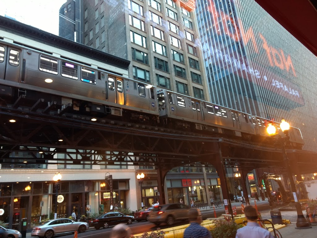 Naf Naf Grill | restaurant | 28 S Wabash Ave, Chicago, IL 60603, USA | 3127266300 OR +1 312-726-6300