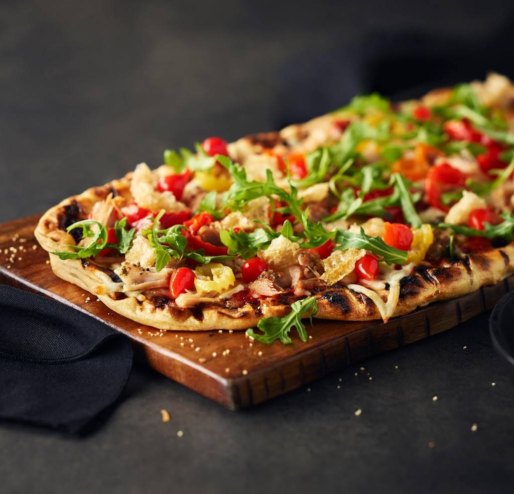 Shoeless Joes Sports Grill | restaurant | 89 King St, London, ON N6A 1C1, Canada | 5196016040 OR +1 519-601-6040