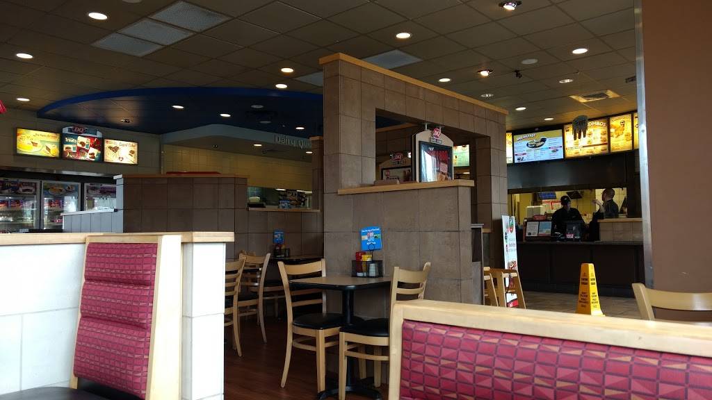 Dairy Queen Grill & Chill | restaurant | 3300 13th St, Ashland, KY 41102, USA | 6063245511 OR +1 606-324-5511