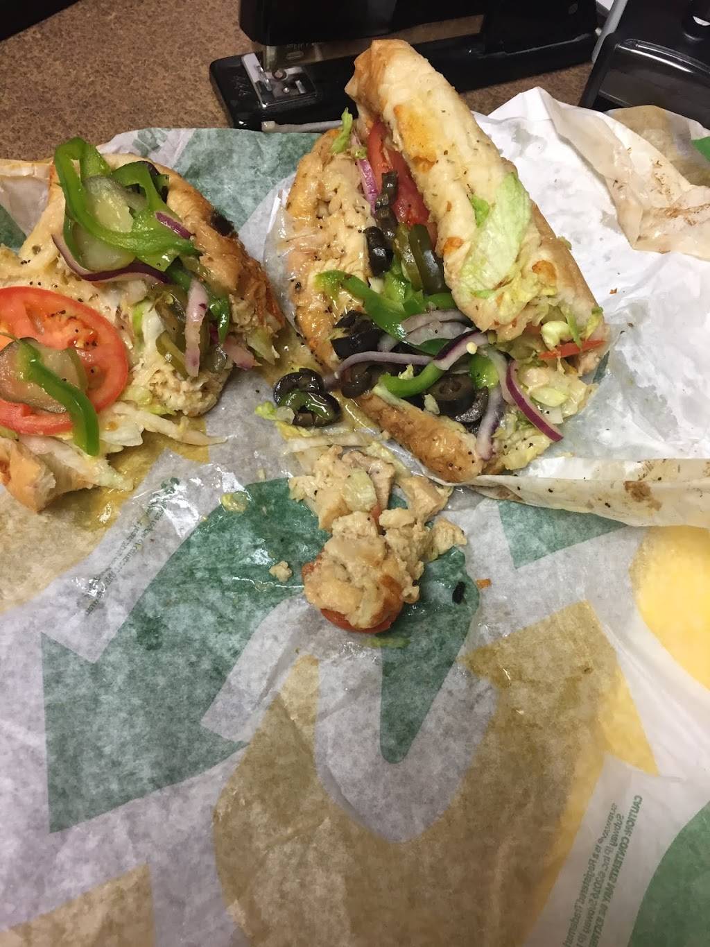 Subway | restaurant | 2100 8th Ave S, Nashville, TN 37204, USA | 6153851011 OR +1 615-385-1011
