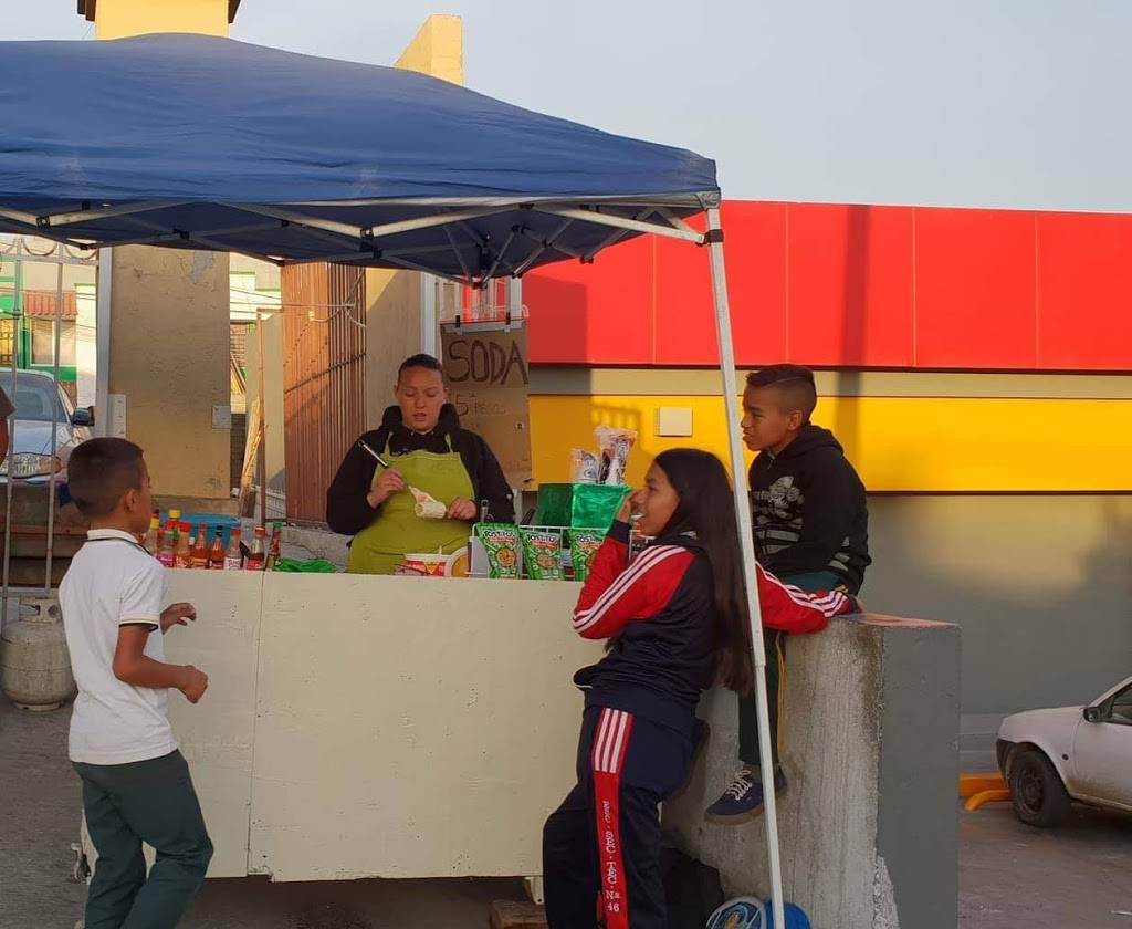 Elotes Preparados El Rorrini | restaurant | Circuito de los Carlos, privada Varadero s/n, El Laurel, El Refugio, 22253 Tijuana, B.C., Mexico | 016644471613 OR +52 664 447 1613