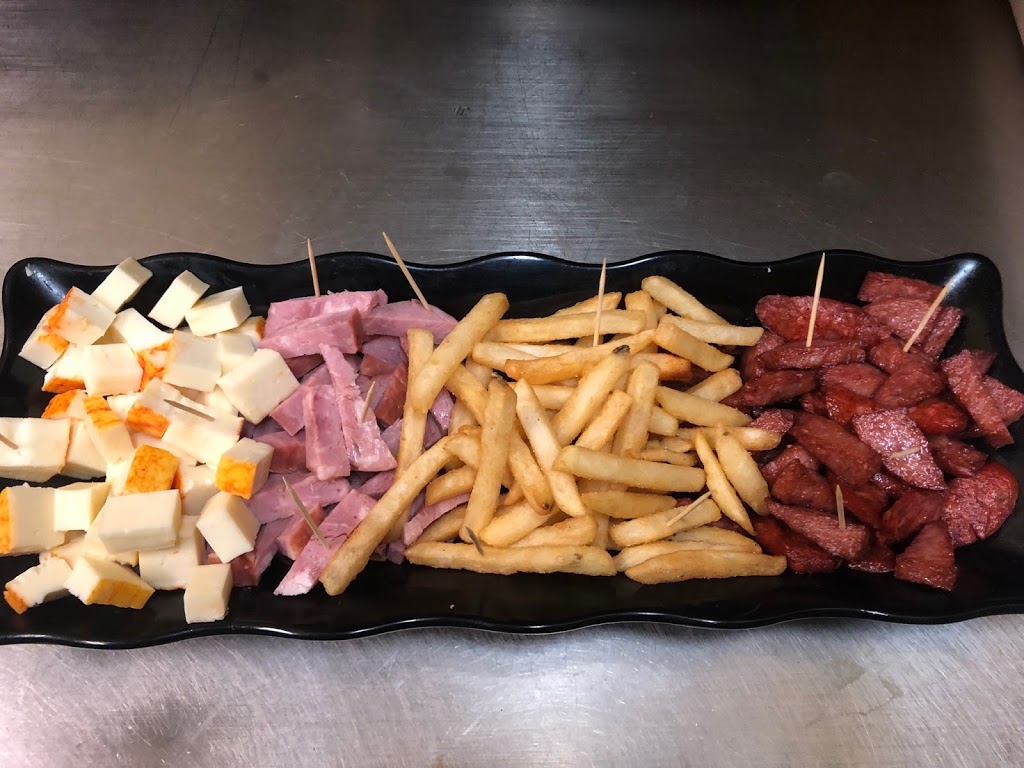 La Lunita Coffee Shop | restaurant | 2200 W 8th Ct, Hialeah, FL 33010, USA | 3058823933 OR +1 305-882-3933