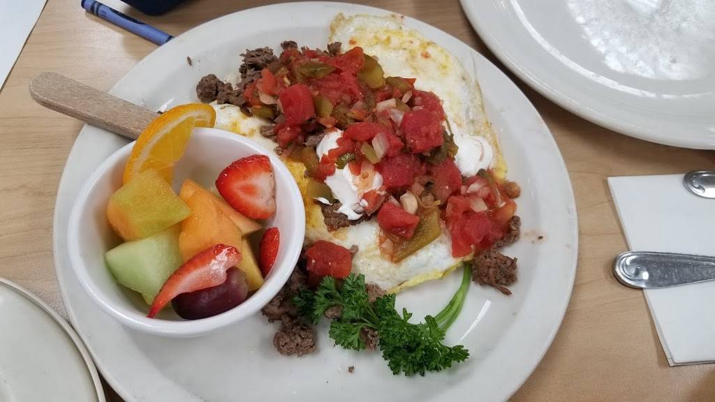 Eggs N Things | restaurant | 92 E Daily Dr, Camarillo, CA 93010, USA | 8059874497 OR +1 805-987-4497