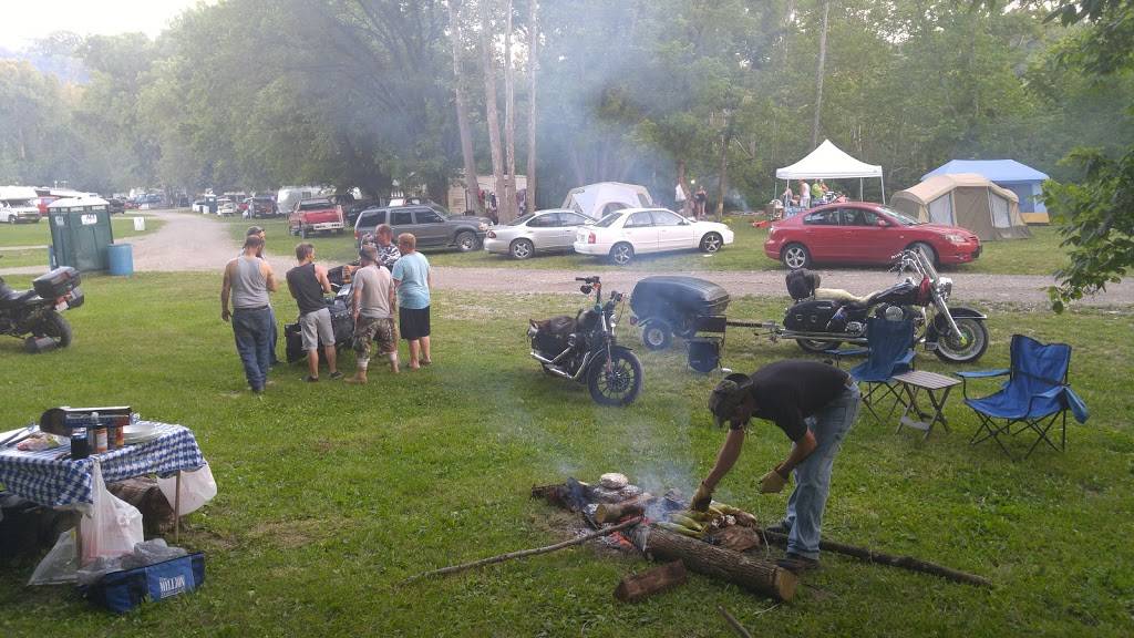 Friendship Tavern | restaurant | 5905 IN-62, Friendship, IN 47021, USA | 8126672337 OR +1 812-667-2337