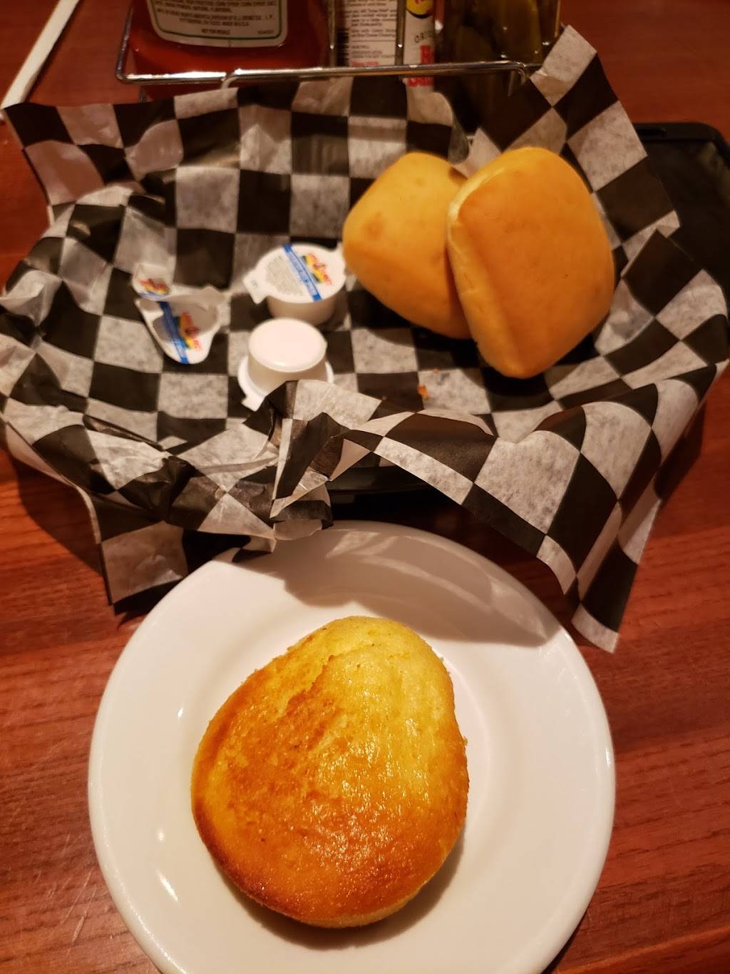 Roasters Rotisserie | meal takeaway | 2770 Lenox Rd NE, Atlanta, GA 30324, USA | 4042371122 OR +1 404-237-1122