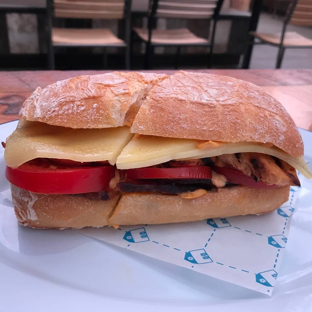 Blue Barn Steiner | meal takeaway | 3344 Steiner St, San Francisco, CA 94123, USA | 4158964866 OR +1 415-896-4866