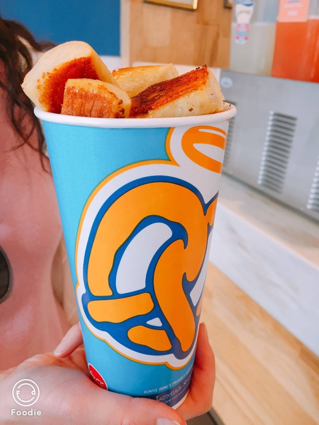 Auntie Annes | restaurant | 980 Premium Outlets Dr, Monroe, OH 45050, USA | 5135398948 OR +1 513-539-8948