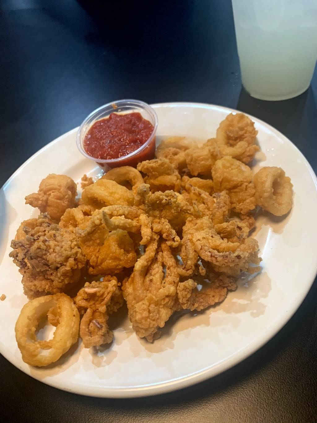 COLINS SEAFOOD AND GRILL | restaurant | 1728 E Northern Pkwy, Baltimore, MD 21239, USA | 4437081680 OR +1 443-708-1680