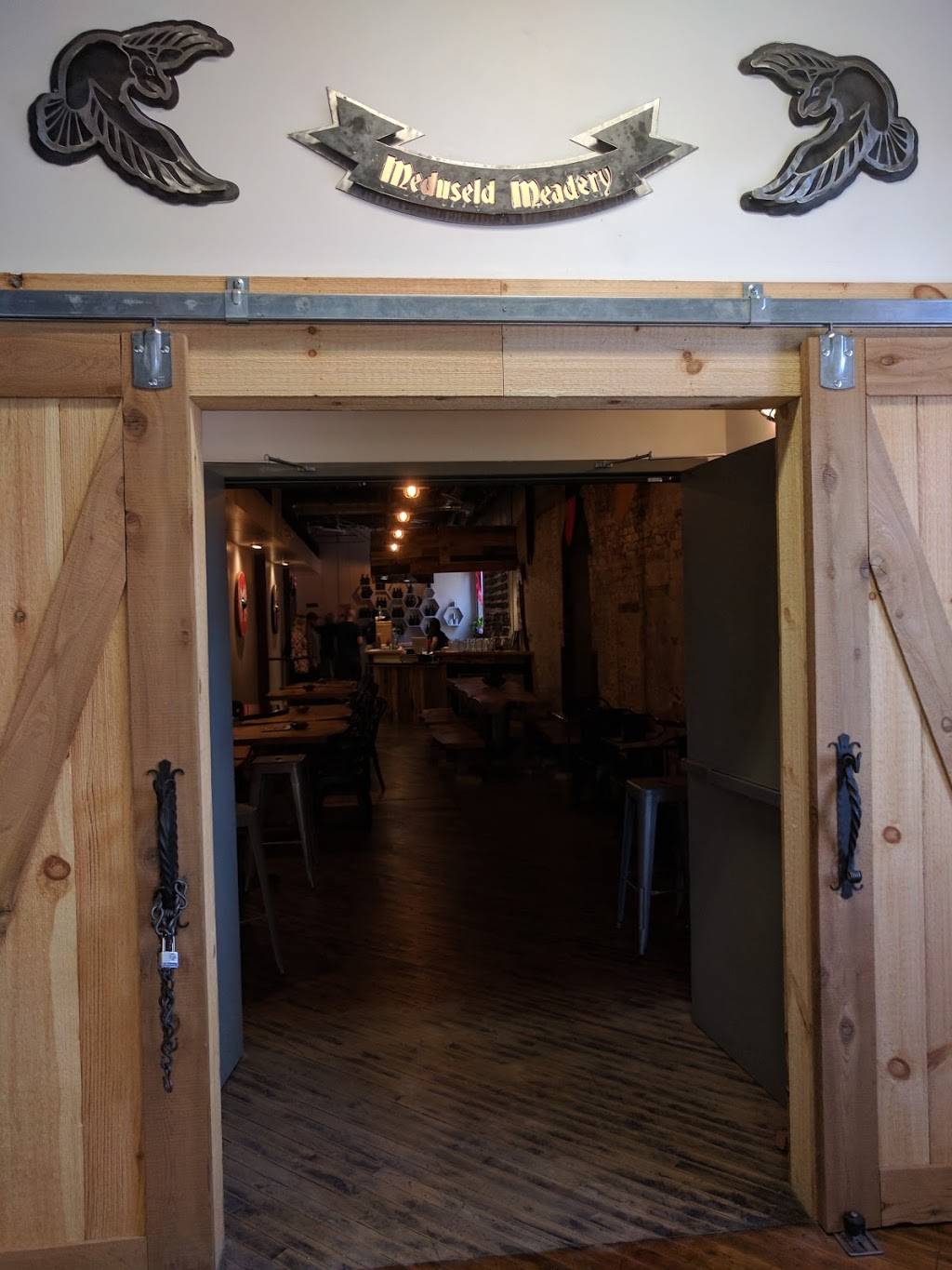 Meduseld Meadery | restaurant | 252 Harrisburg Ave, Lancaster, PA 17603, USA | 7172086144 OR +1 717-208-6144