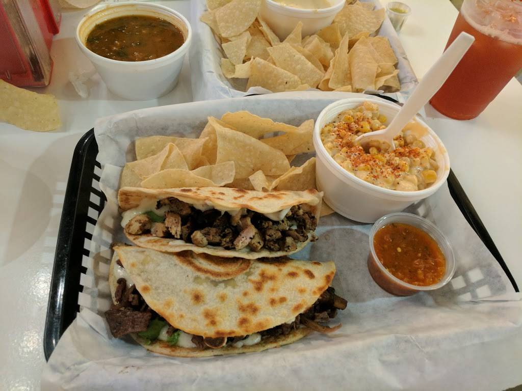 Dos Batos | restaurant | 2525 W Anderson Ln #175, Austin, TX 78757, USA | 5124520001 OR +1 512-452-0001