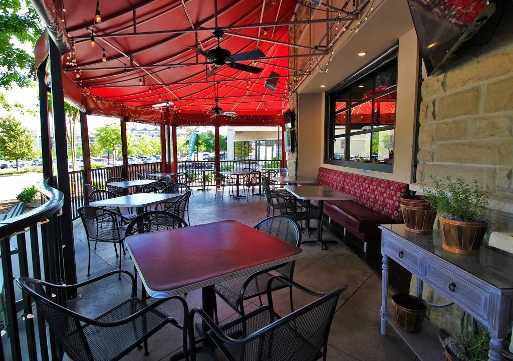 Luckys Burger & Brew Brookhaven | restaurant | 305 Brookhaven Ave #1250, Brookhaven, GA 30319, USA | 6787051713 OR +1 678-705-1713