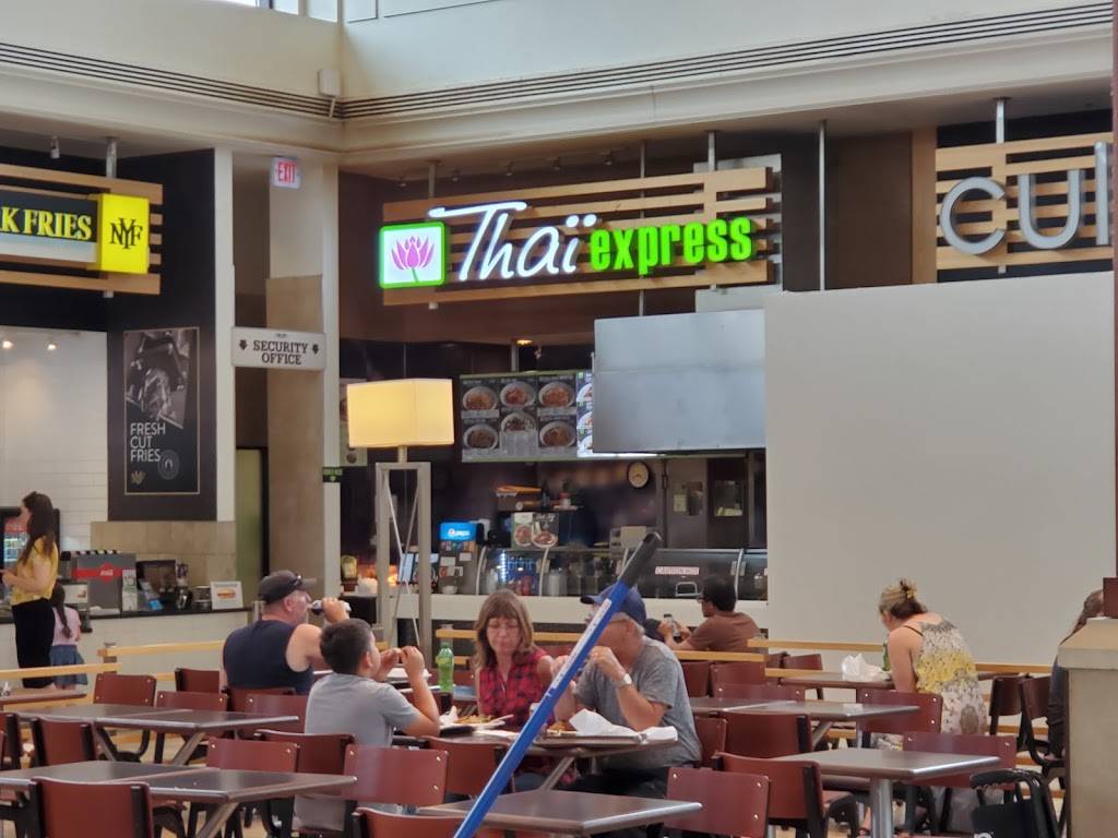 Thai Express | restaurant | 645 Lansdowne St W, Landsdowne Place, Peterborough, ON K9J 7Y5, Canada | 7057493309 OR +1 705-749-3309