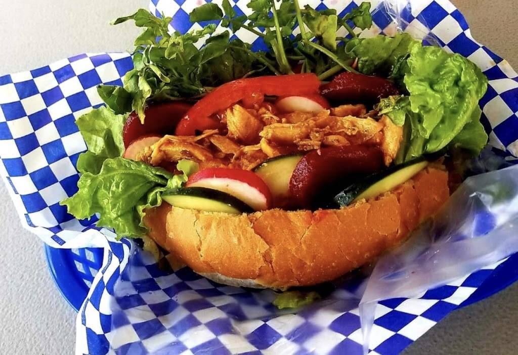 Antojitos salvadoreños | restaurant | 10302 N Lamar Blvd, Austin, TX 78753, USA | 7377172874 OR +1 737-717-2874