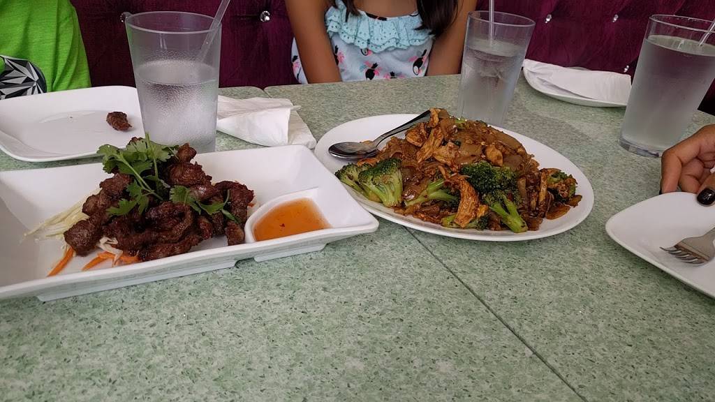 Little Thai Kitchen | restaurant | 2 Purchase St, Rye, NY 10580, USA | 9146124400 OR +1 914-612-4400