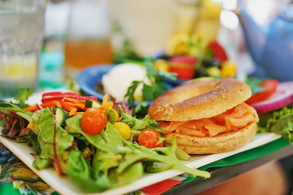 Tweet | restaurant | 5020 N Sheridan Rd, Chicago, IL 60640, USA | 7737285576 OR +1 773-728-5576