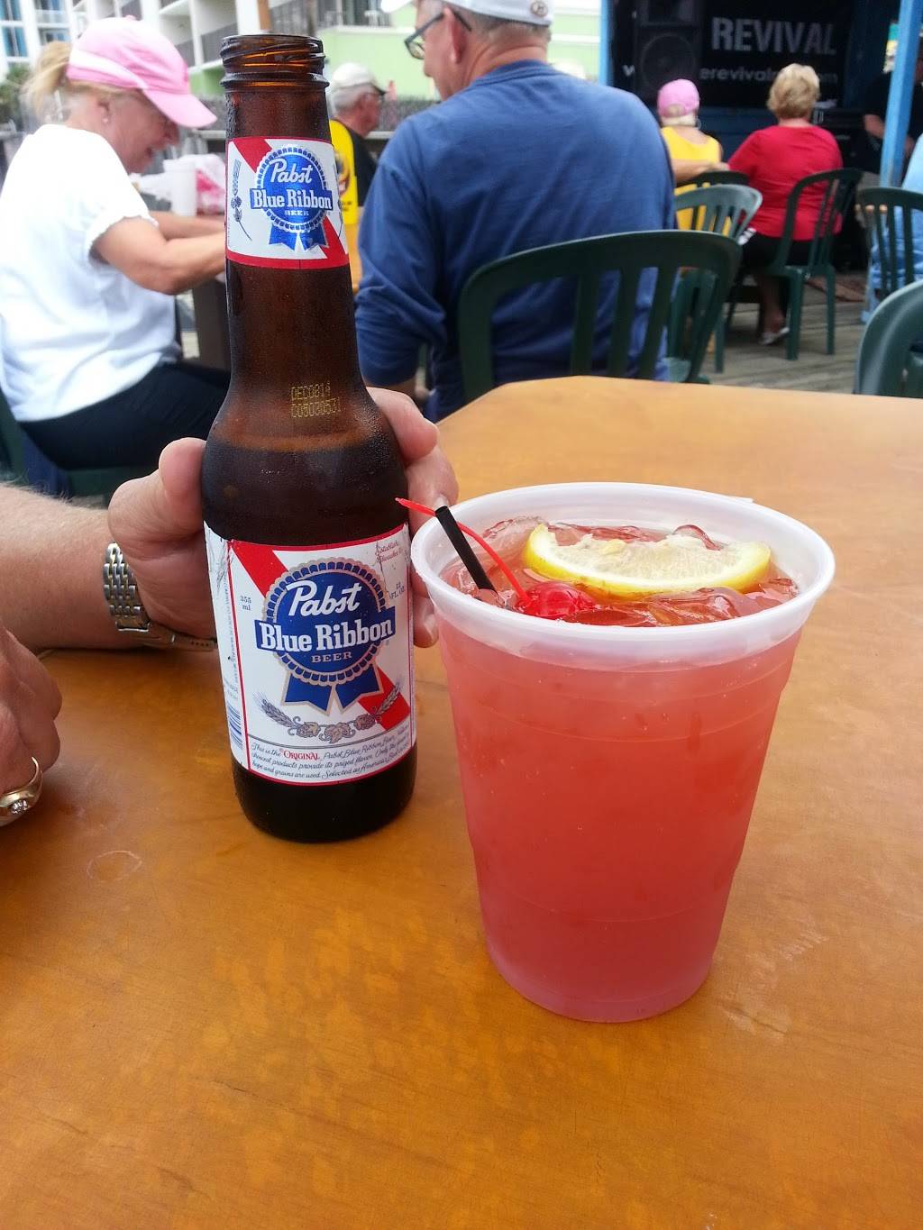 Harolds On the Ocean | restaurant | 100 Main St, North Myrtle Beach, SC 29582, USA | 8432491047 OR +1 843-249-1047