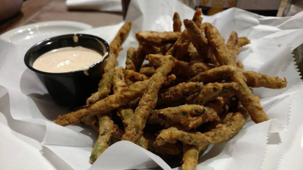 Pucketts Grocery & Restaurant - Downtown Columbia | restaurant | 15 Public Square, Columbia, TN 38401, USA | 9314904550 OR +1 931-490-4550