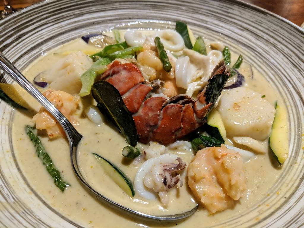 Table 570 Asian Fusion | restaurant | 570 Hopmeadow St, Simsbury, CT 06070, USA | 8606514888 OR +1 860-651-4888