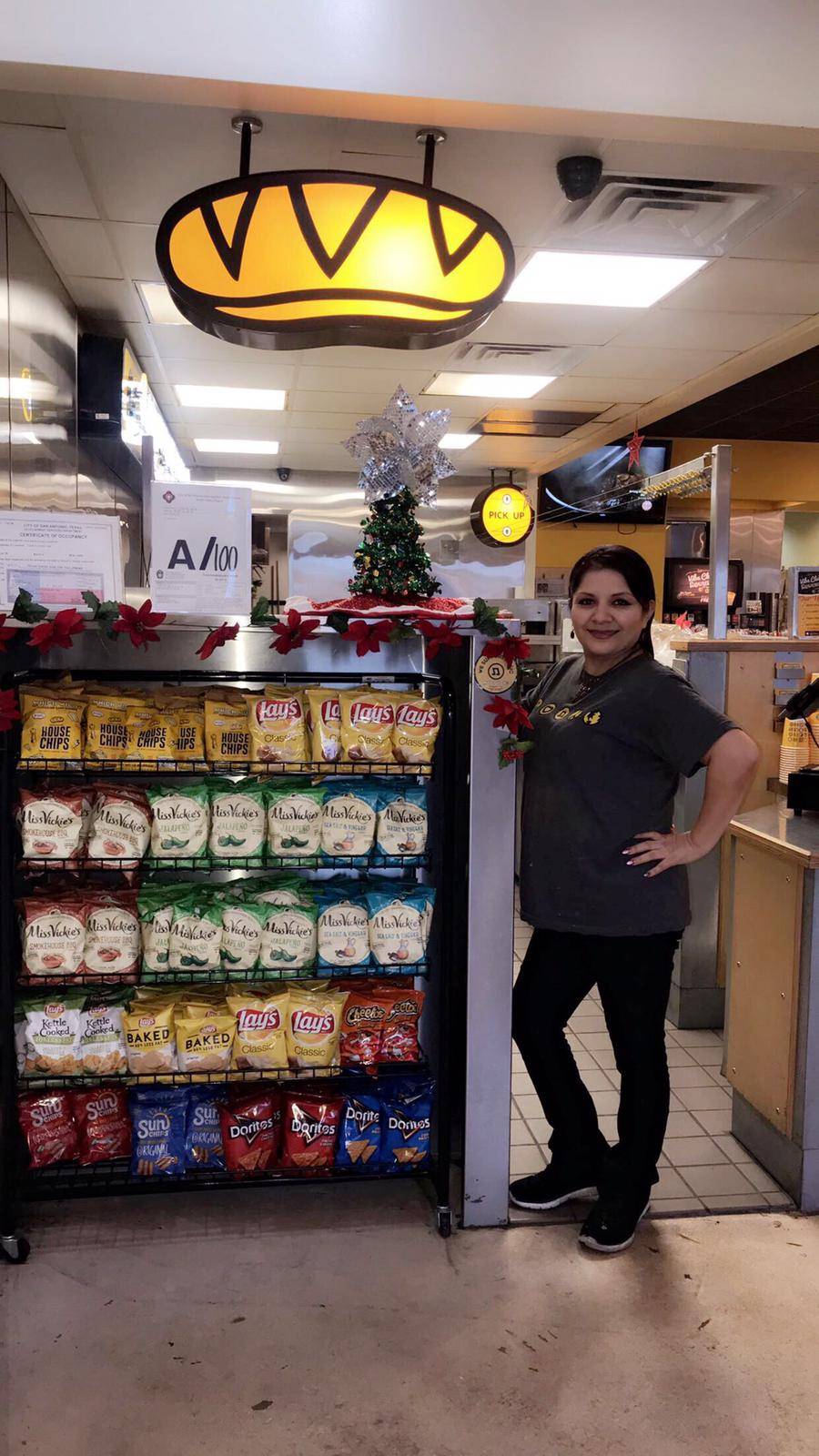 Which Wich Superior Sandwiches | restaurant | 13429 San Pedro Avenue, US Highway 281 North, San Antonio, TX 78216, USA | 2104959424 OR +1 210-495-9424